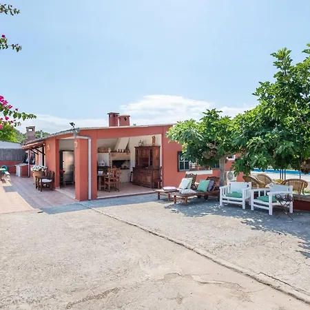 Calafat Villa *